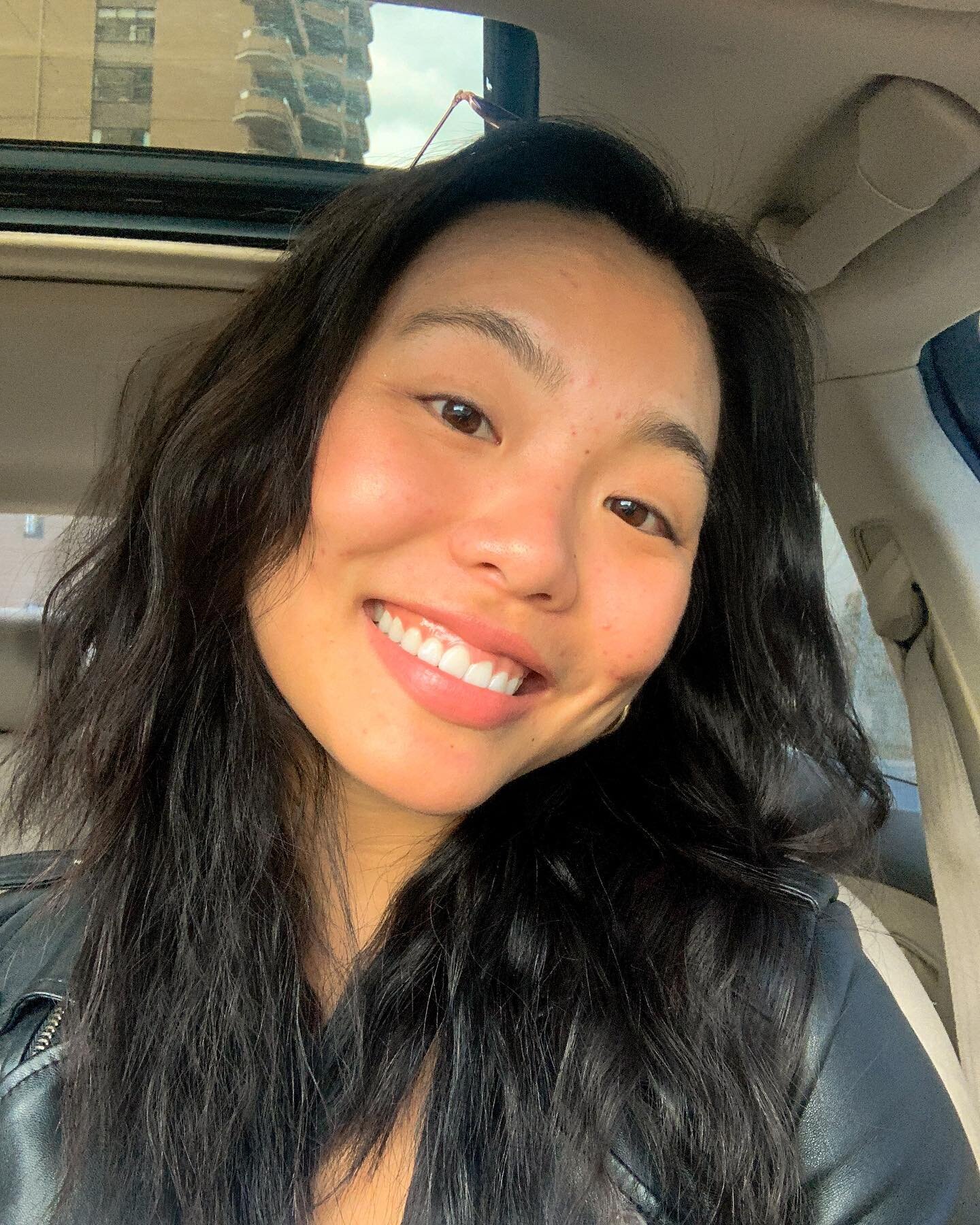 Makeup can&rsquo;t change how much you love yourself 🪞

This is not a post saying ditch makeup (I&rsquo;m still wearing makeup)

This is a post about self -acceptance. I used to spend 30 minutes a day rejecting my natural features and baking on make