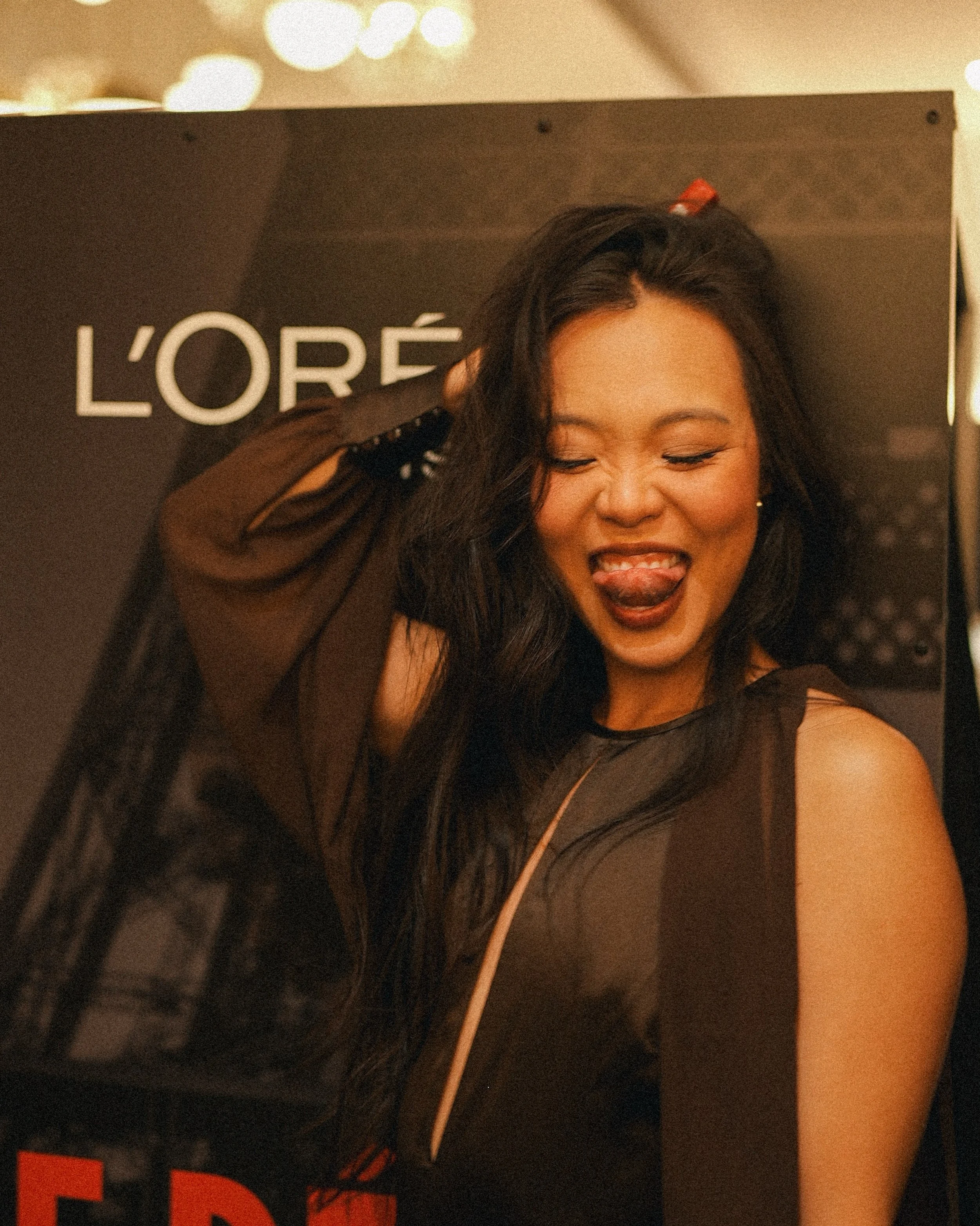 Bb girl you're worth it and so much more 💄🤎 Thank you @lorealparis for bringing so many fab women in one room. Same time next year? 🤔

#girlsnight #lorealparis #ledefileloreal #ledefilelorealparis #lor&eacute;al 

ZOO BISOU BISOU 💋 

Smh I tell @