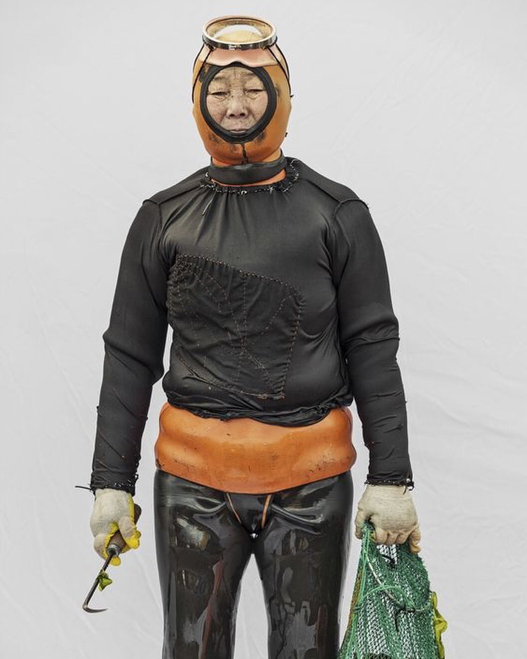 Pre Week 1 🤿 Costume Research into dive suits led me to this beautiful photographers&rsquo; work @hyungskim. 

Capturing South Korean women in the island province of Jeju, who for hundreds of years have been free diving, harvesting seafood. They are