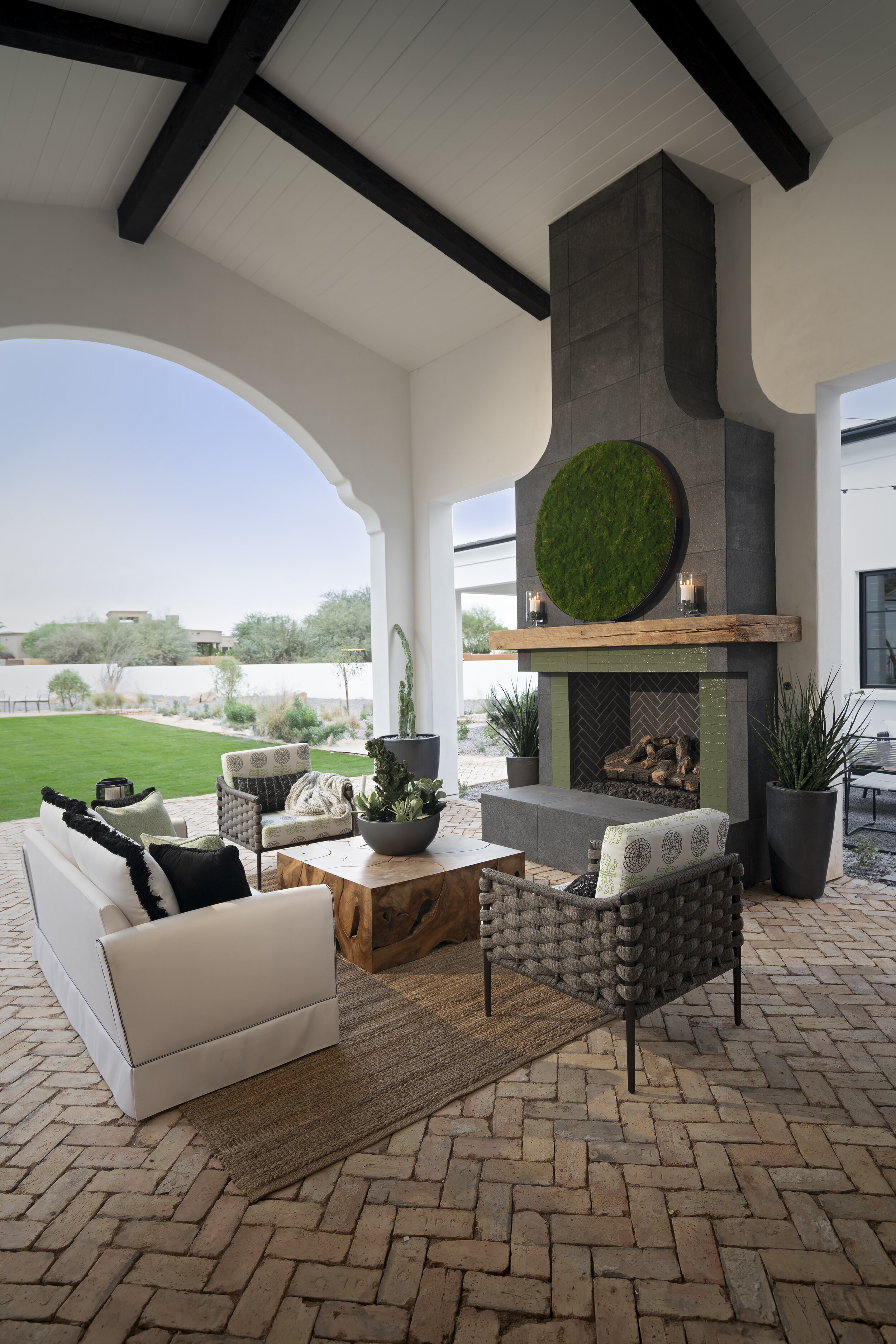 RT Outdoor Patio-6536.jpg