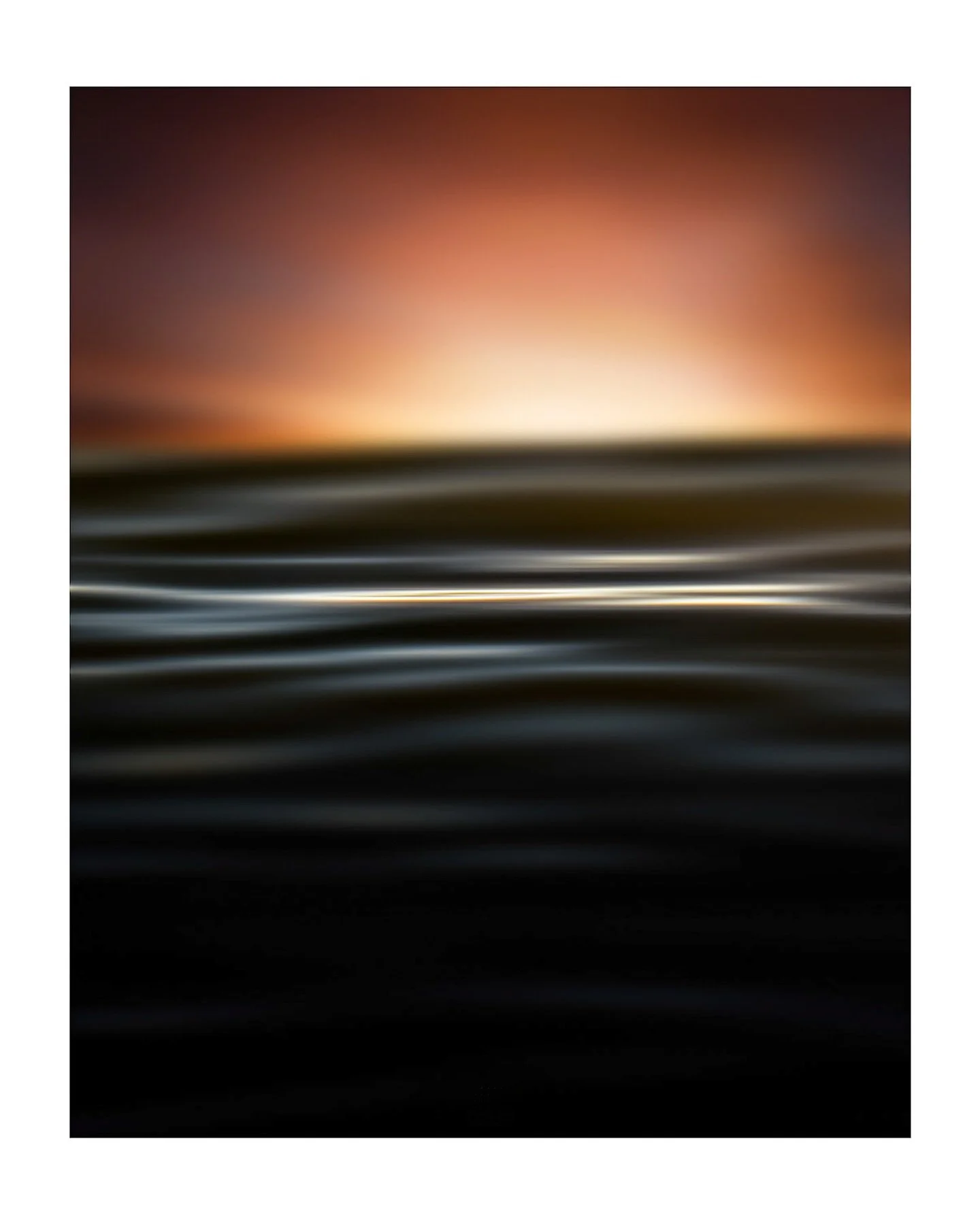 From the archive&hellip;

The last light of the day, a little abstract photo of a silky smooth wave&hellip; 😎 

#bealpha #focusnordic #elementsphotomag #nomadict
