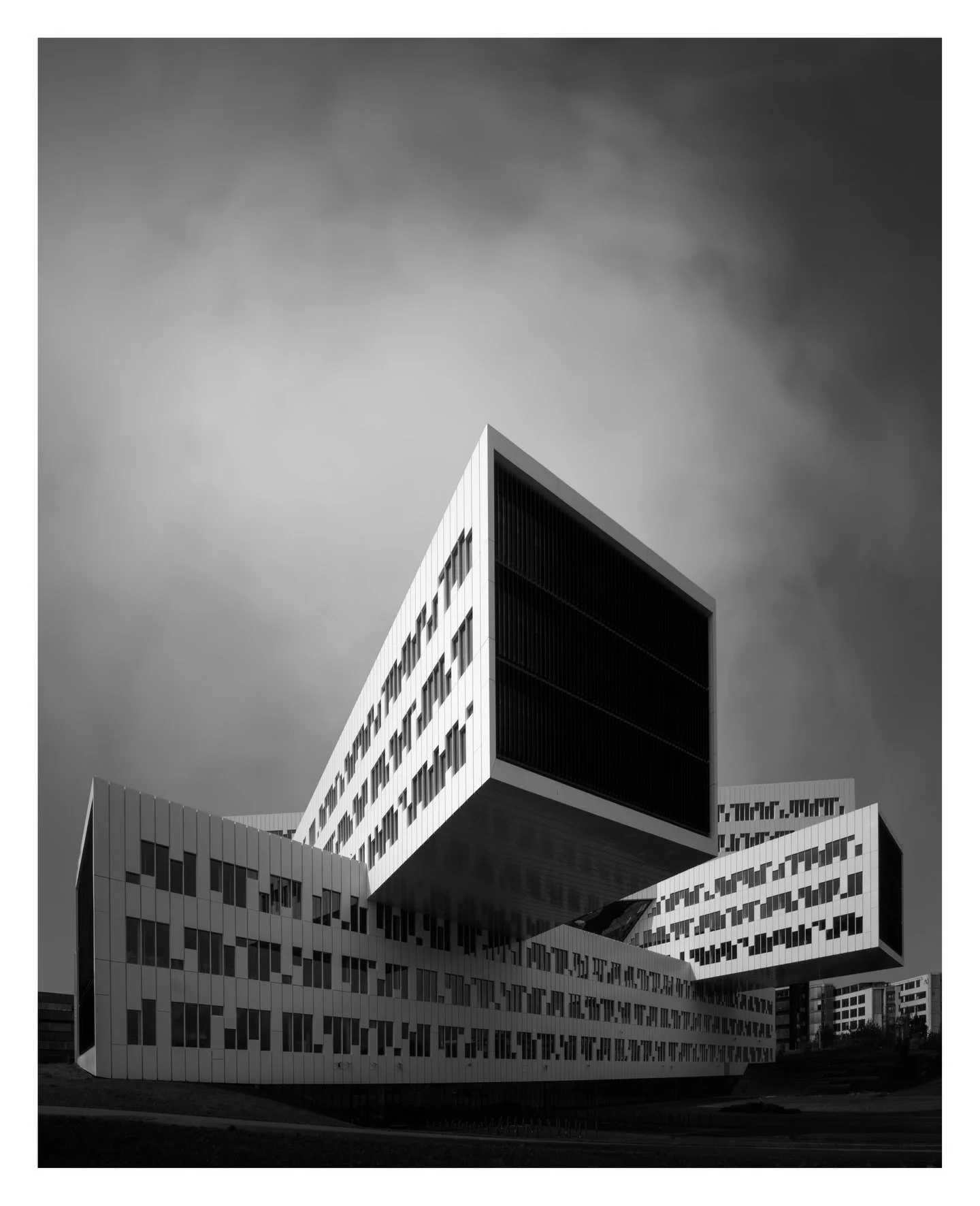 Equinor, Fornebu.
Photographed over several years &mdash; exploring how light, perspective and timing can completely transform the same architecture.
Designed by A-lab, the building&rsquo;s stacked volumes and bold cantilevers create new expressions 