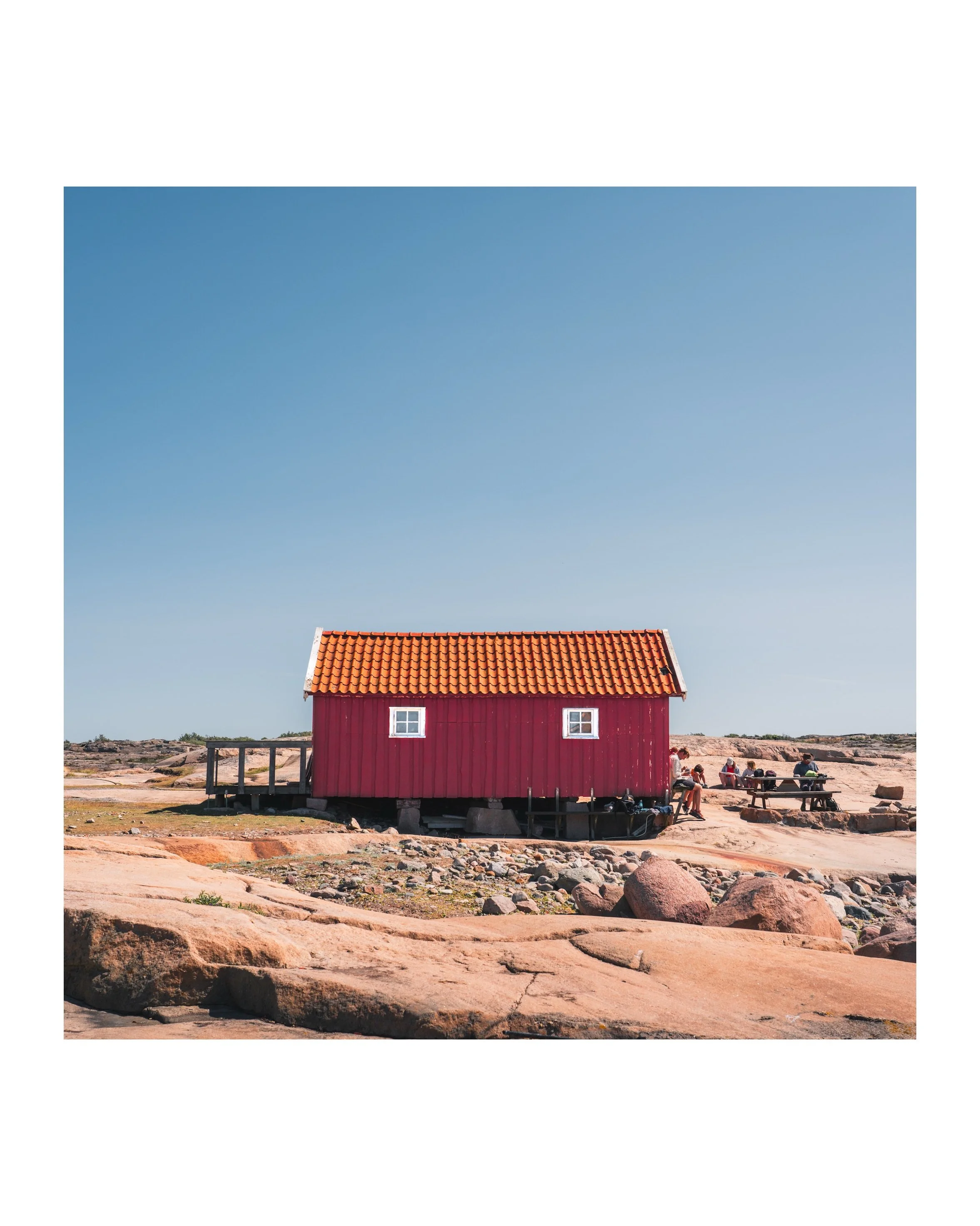 Swedish summer. 🇸🇪

There&rsquo;s something about summer along the Swedish west coast that feels almost timeless.

Warm granite under your feet, small red and white houses scattered between the rocks, sailboats slowly crossing the horizon and peopl