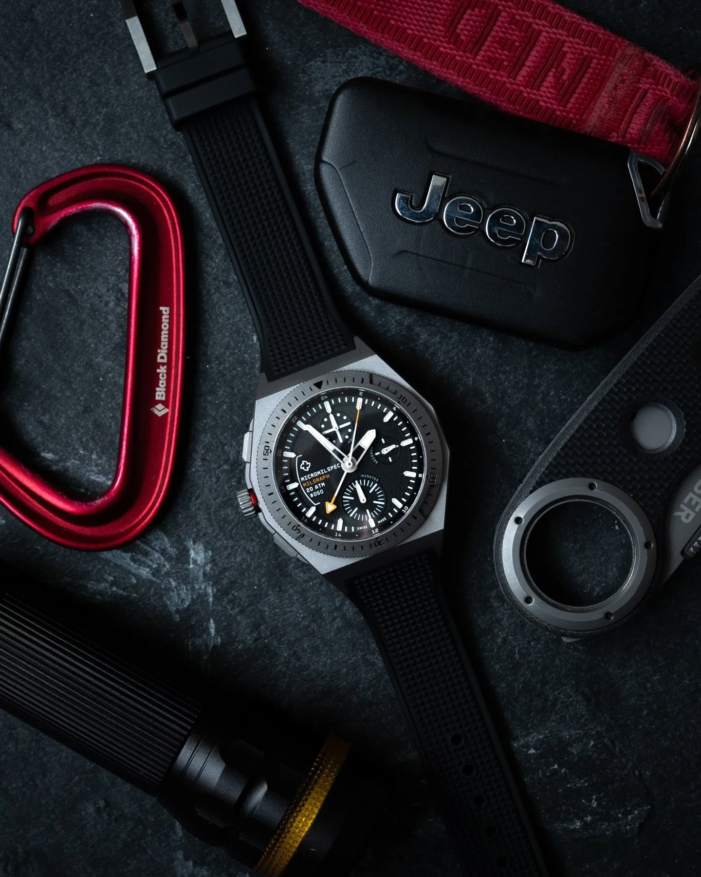 Built for the details. ⌚️🔦

A few final frames from my shoot with the Micromilspec Milgraph &mdash; this time paired with some everyday carry essentials.

Keys, knife, flashlight, carabiner and a watch that fits naturally into that same functional, 