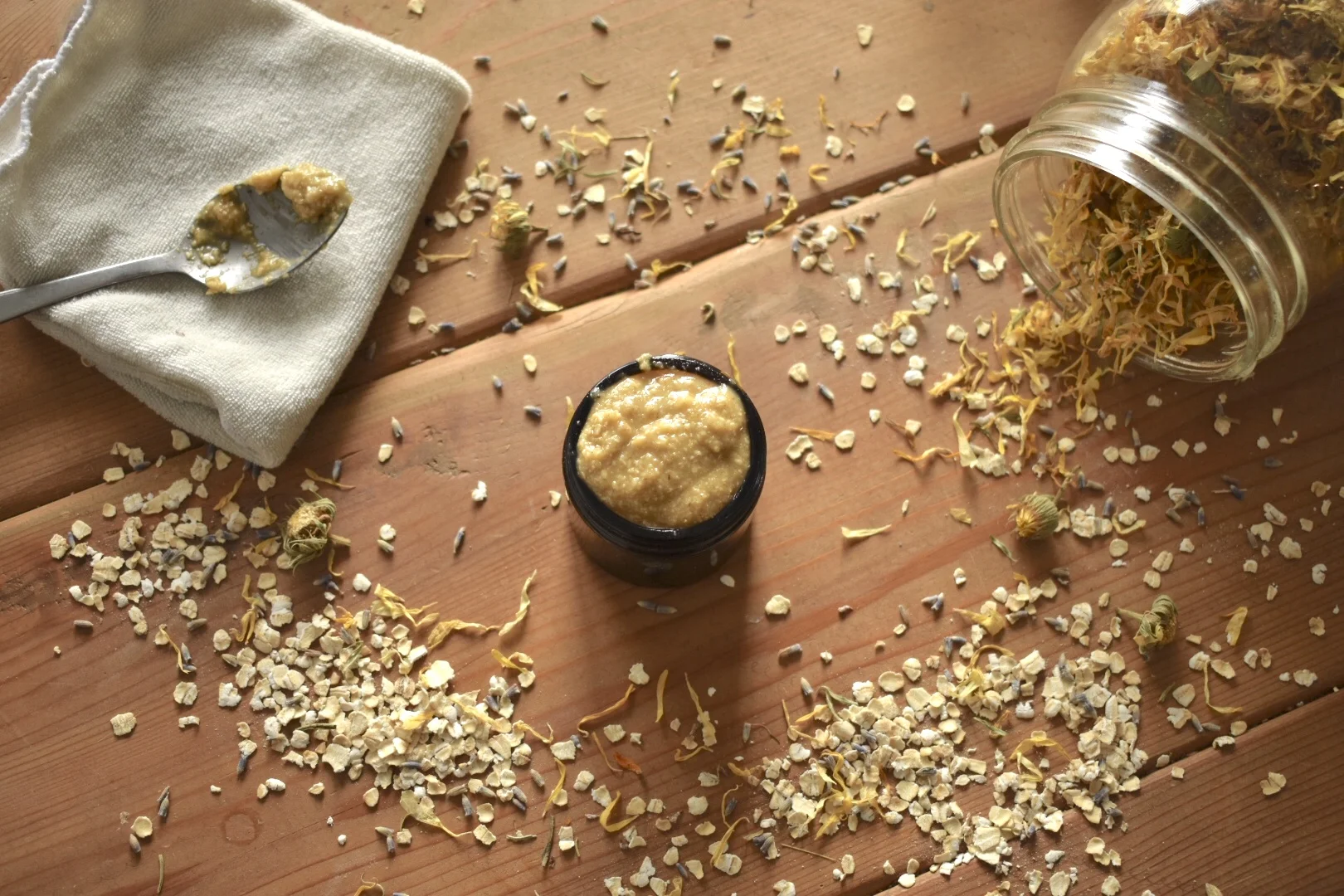 Moisturizing Oatmeal Mask