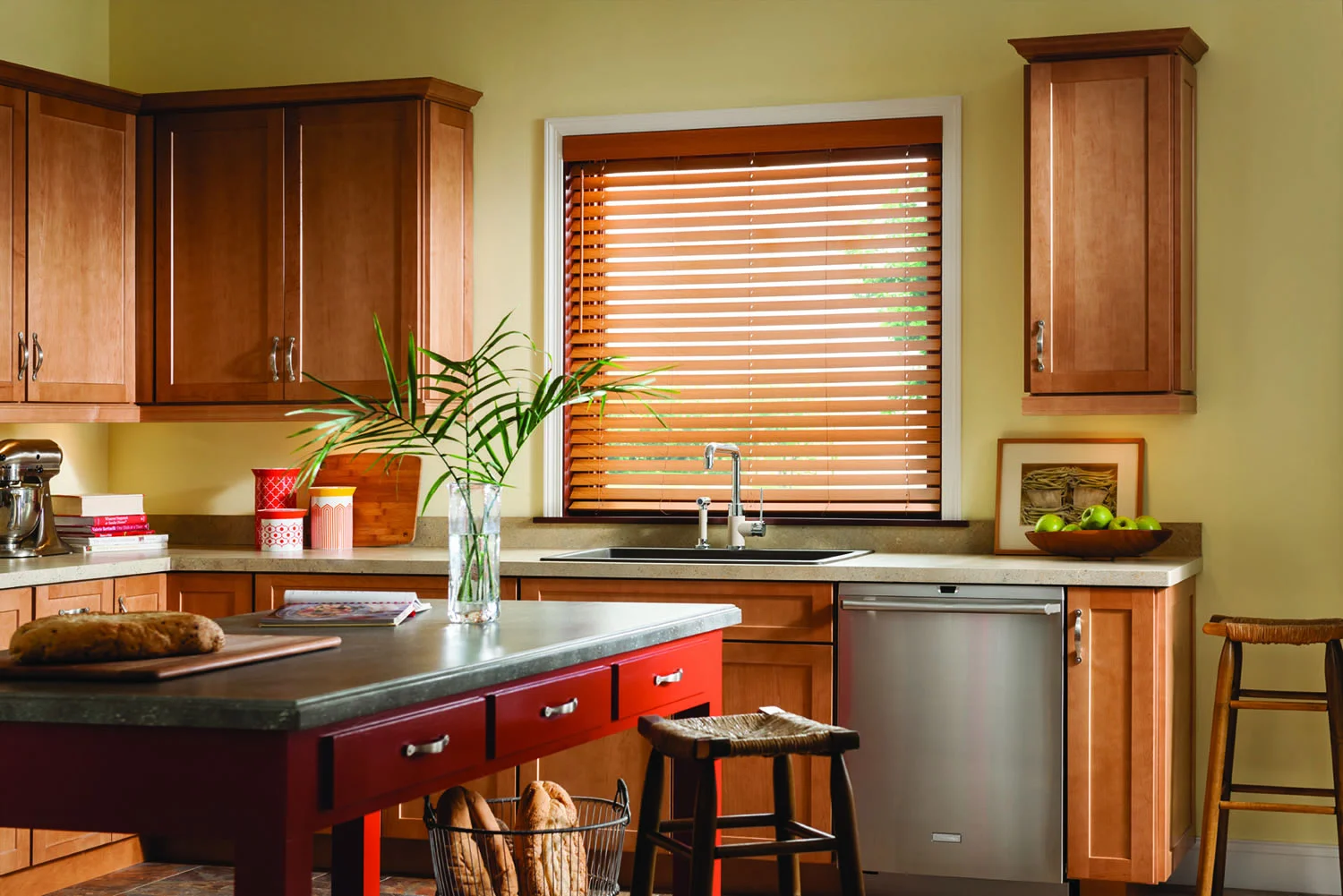 FauxwoodBlinds03.jpg