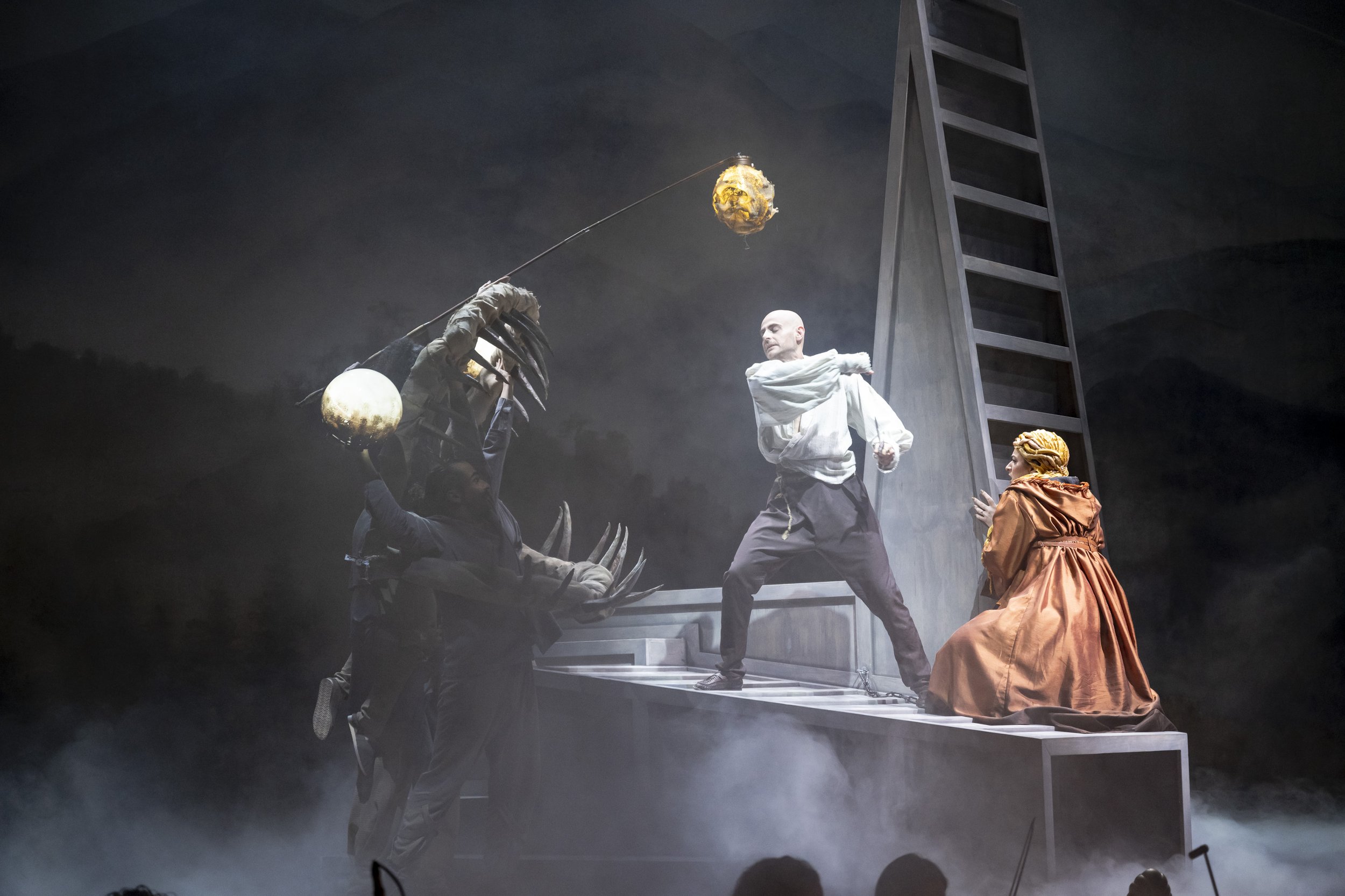 GuistinoPerformance_PinchgutOpera_Credit_CassandraHannagan-185.jpg