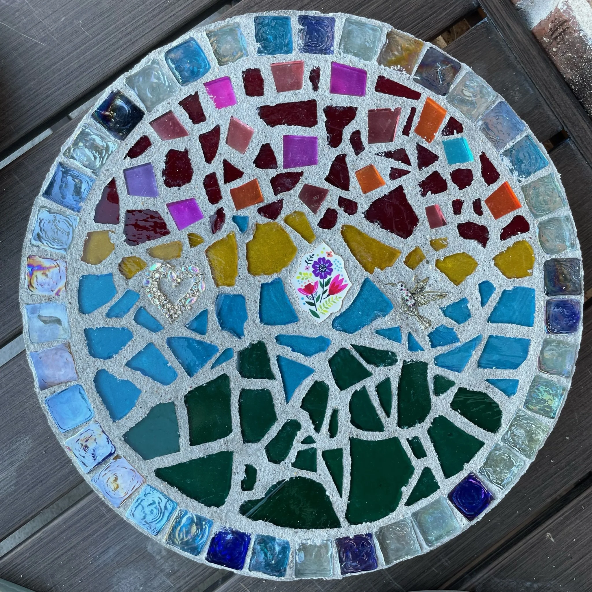DIY Mosaic Stepping Stones