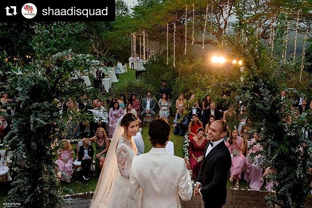 We were thoroughly delighted at our villa grounds transformed for this magical wedding of Hanna &amp; Saif ✨
.
.
 #Repost @shaadisquad
・・・
Hanna &amp; Saif 
January 2019 
Goa 
#saifgothansy

Venue: @avanilaya 
Decor: @knottedupweddings 
Photography: 