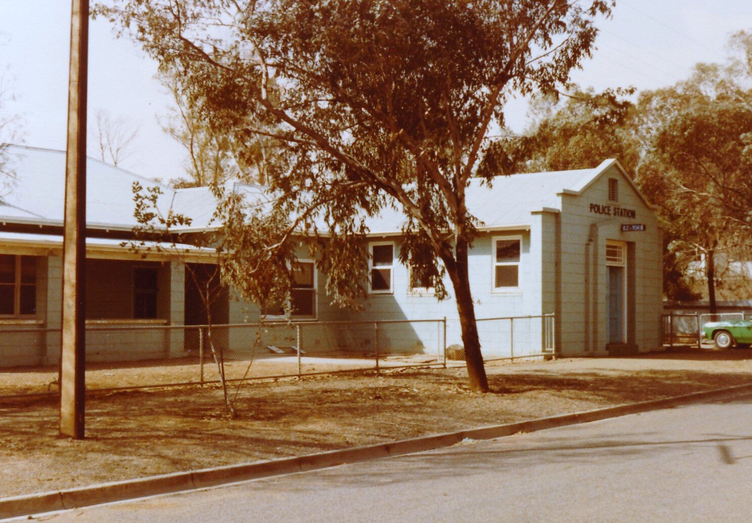  Police Station - September 1982 No longer in use following move of policing to the new township. Enid Blieschke Collection 
