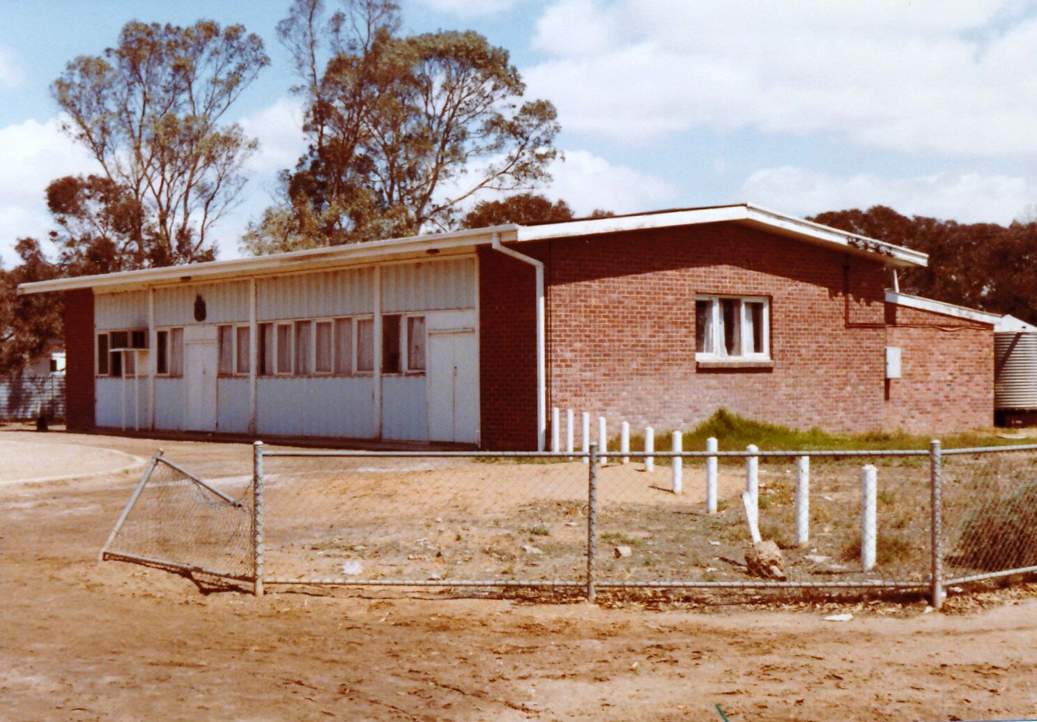  RSL Building - September 1982 Many private and community events were also held here. Enid Blieschke Collection 