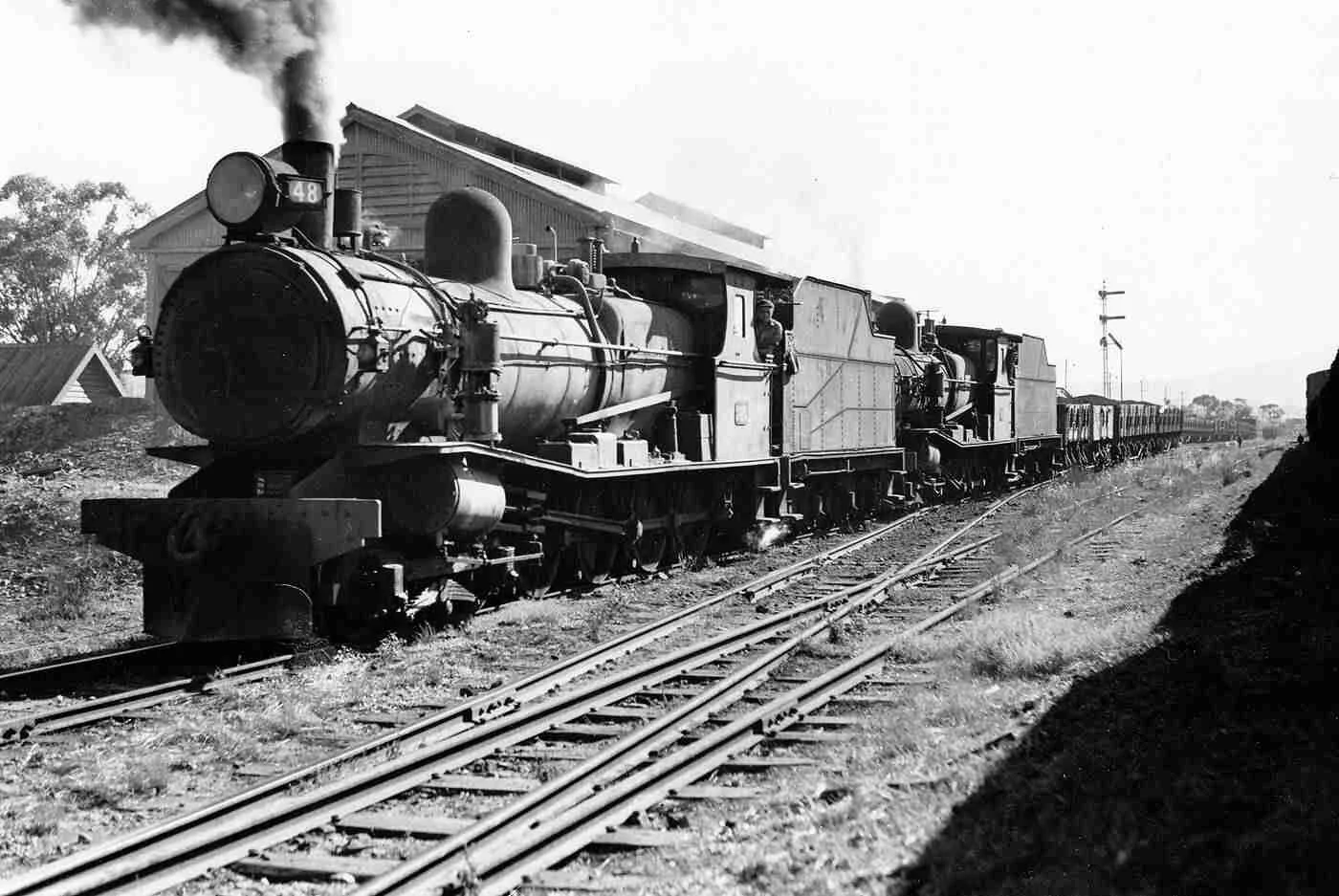 T47andt48 leaving quorn 1952.jpg