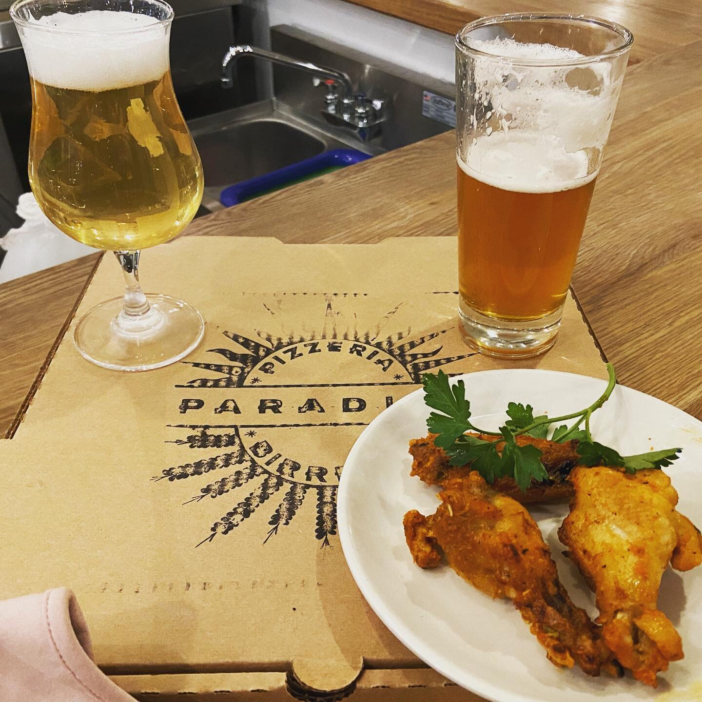 Picked up dinner and excited to find out that Pizzeria Paradiso now has wings on their menu! And they&rsquo;re good! #svnadc #eatlocal #pizzeriaparadiso #svna