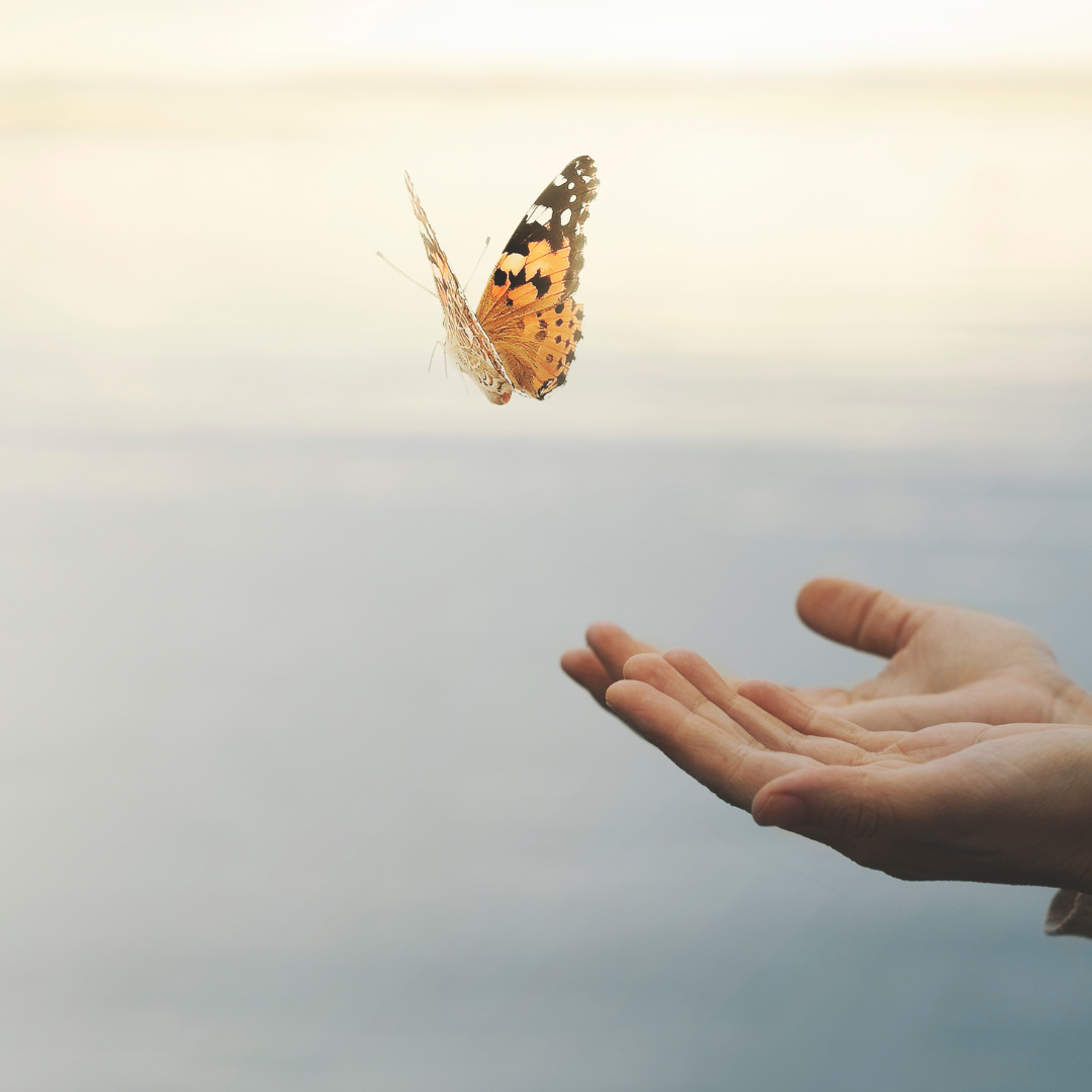 3 Common Habits That Block Our Feminine Energy and How to Turn Them Around