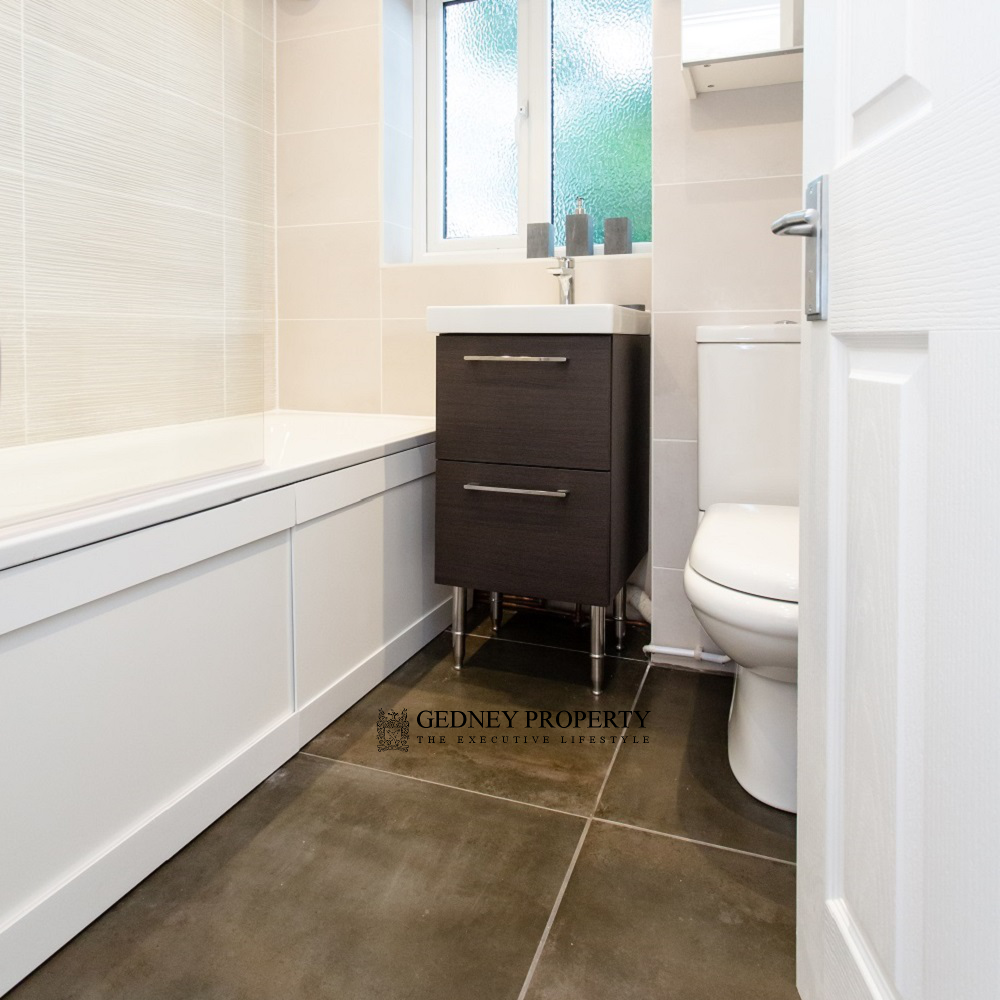 18_carters_walk_room_bathroom_out_1000_1000_v1.png