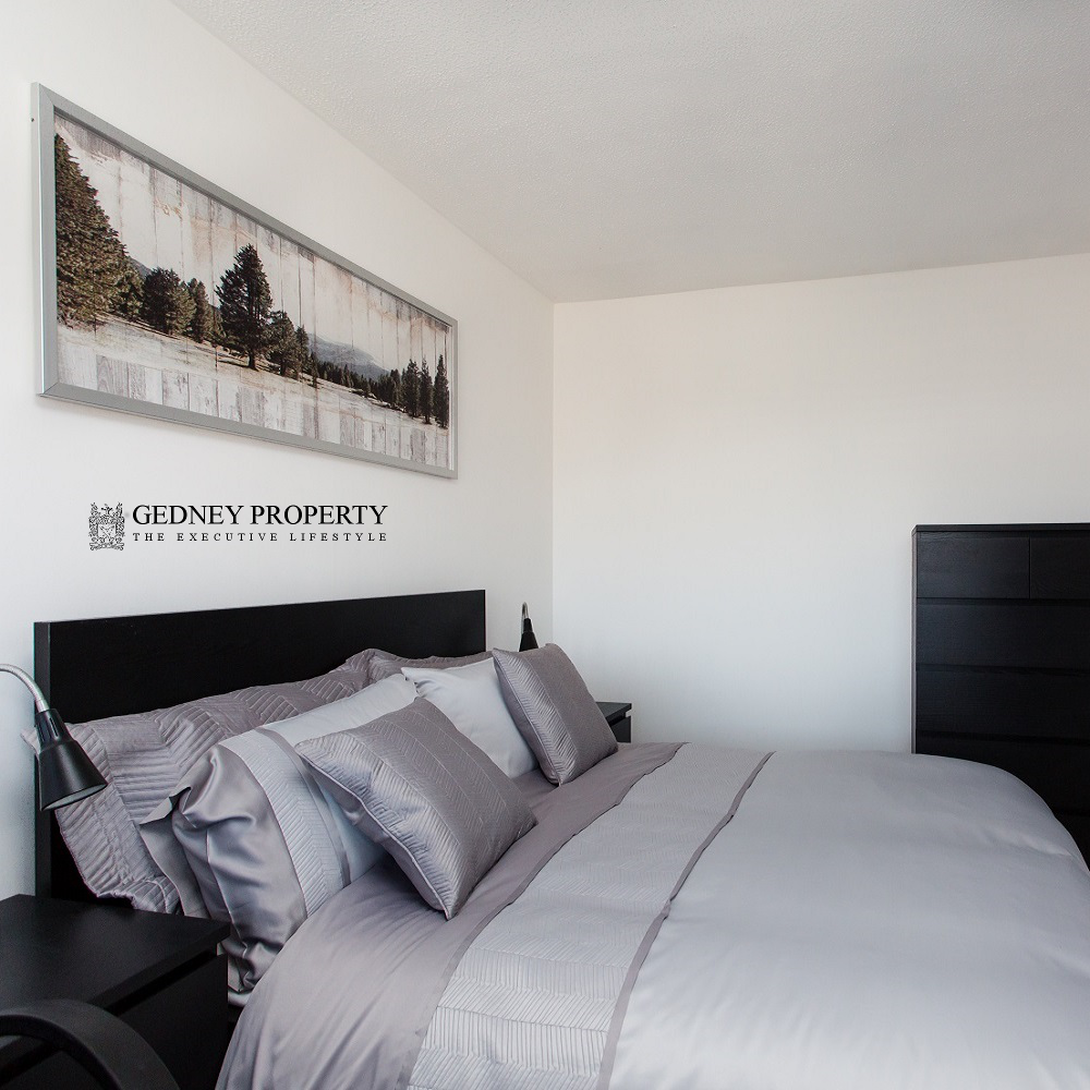 13_barrie_road_bedroom_three_wide_1000_1000_v1.png