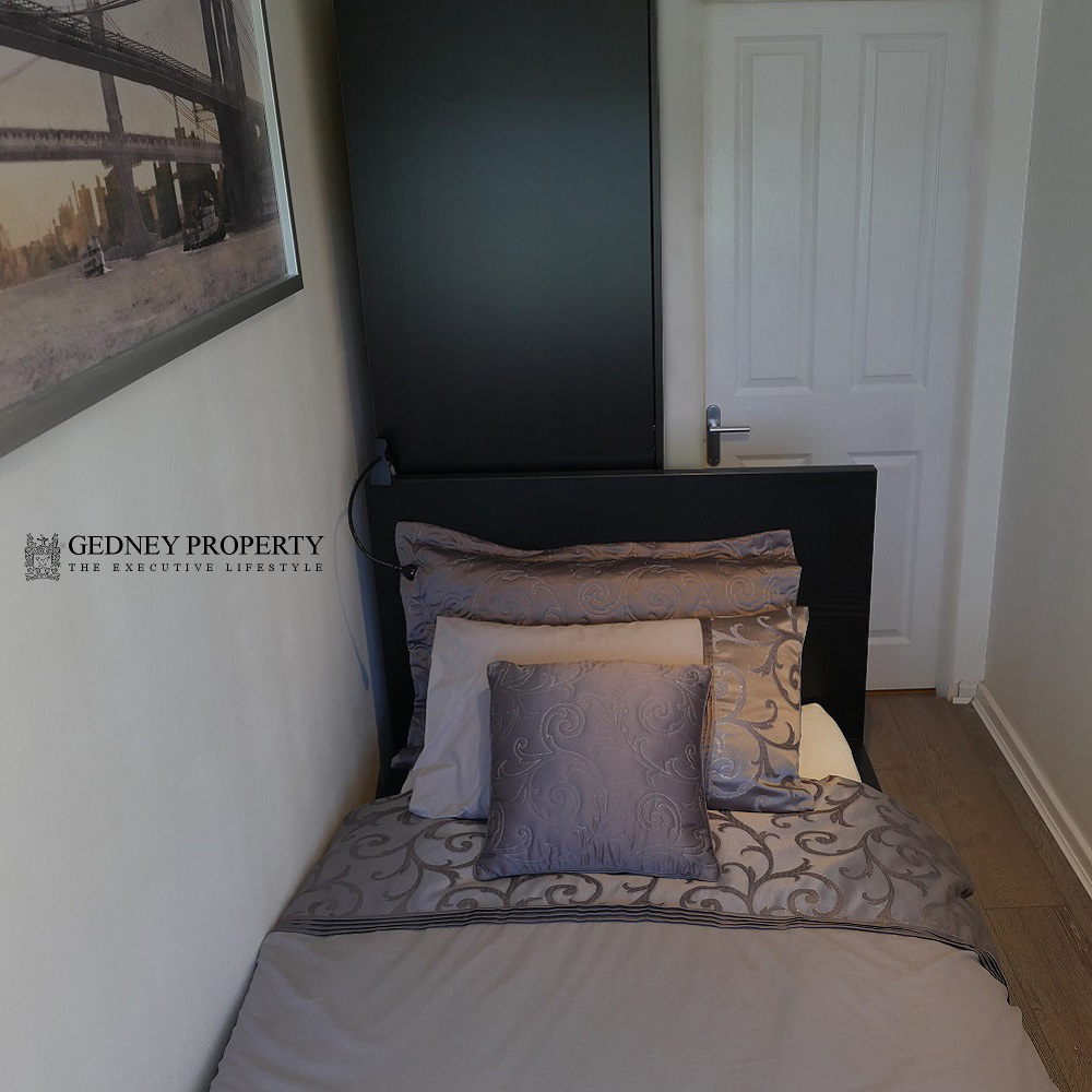 13_barrie_road_bedroom_four_bed_1000_1000_v1.png