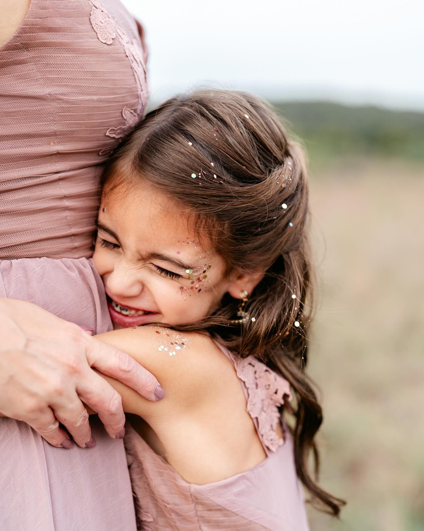 I&rsquo;m sure that my fellow girl moms can attest that one of the best parts of motherhood that no one can truly prepare you for is being able to experience the world through your daughter&rsquo;s eyes.

The glitter motherhood sessions were such a g