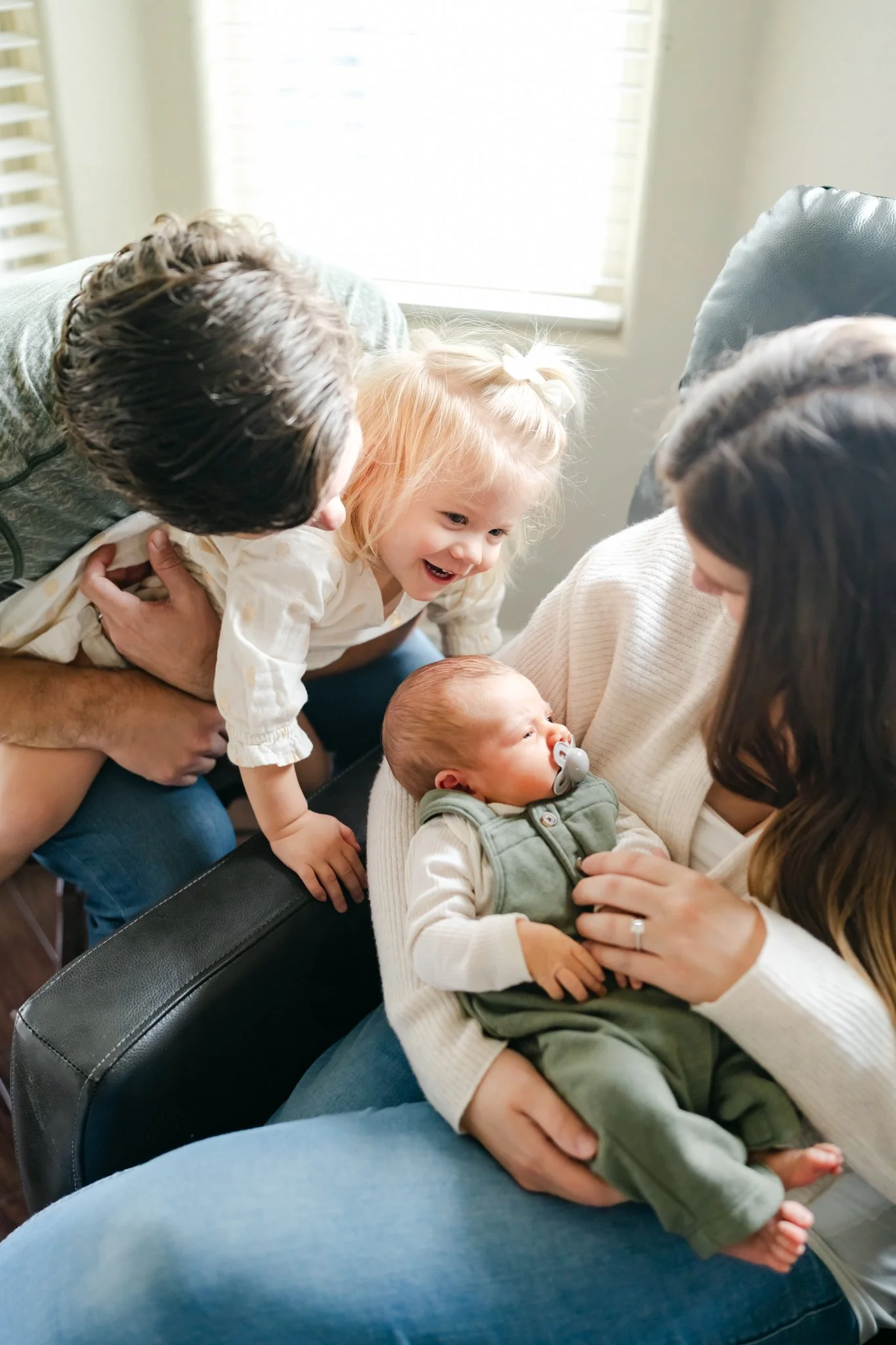 EriksonNewbornSneakPeek-6.jpg