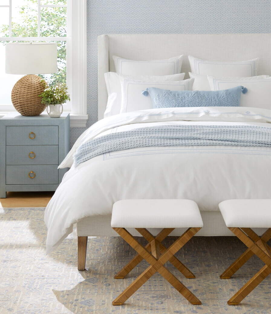 Top 10 Timeless Coastal Bedroom Furniture Ideas - Decorilla