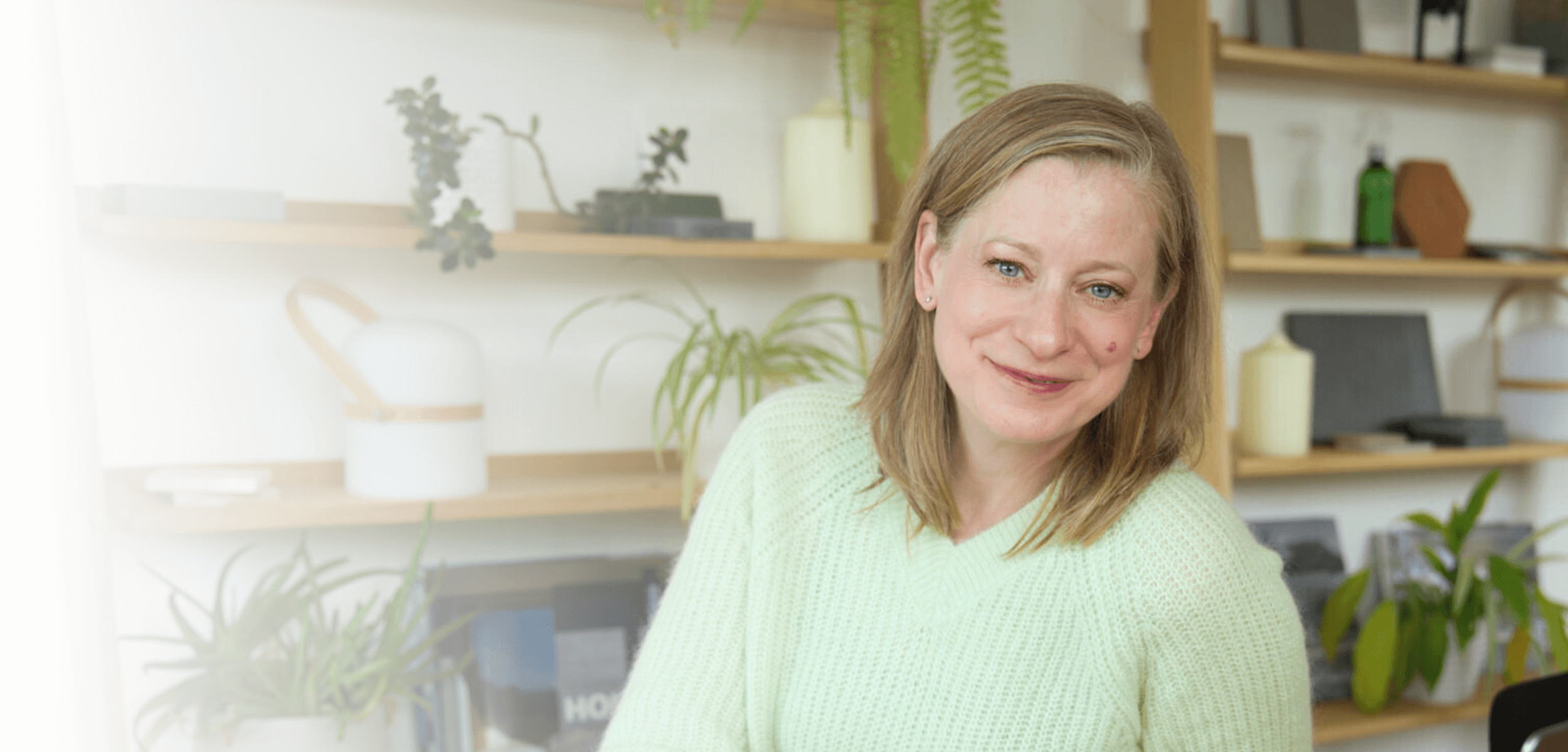 Carola Moon, life redesign coach specialising in women entrepreneurs in a success trap, Oxfordshire UK.png
