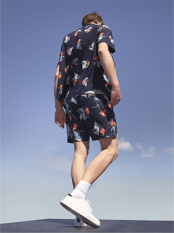 IMAGE PROPERTY OF CLUB MONACO