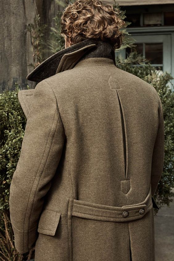 IMAGE PROPERTY OF CLUB MONACO