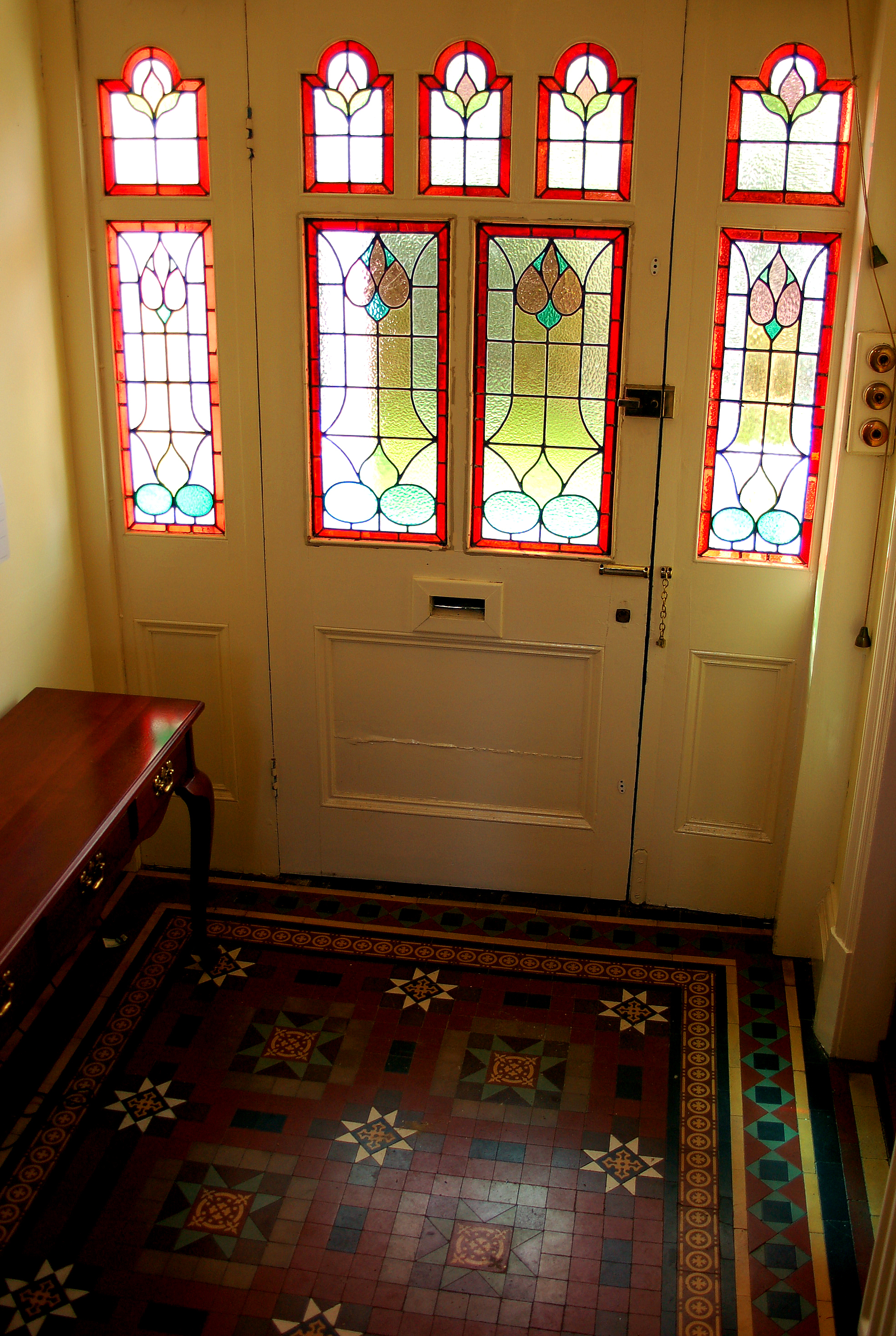 Victorian_Villa_Stained_Glass_Door_Array.JPG