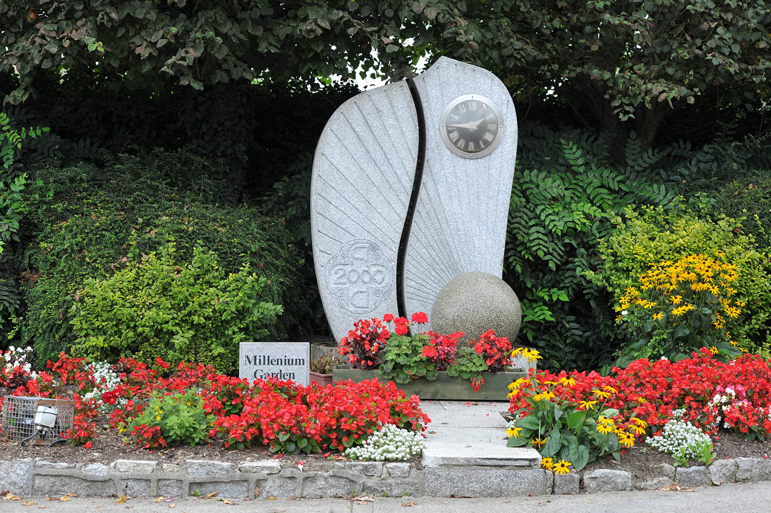 granite-memorial-fountain.jpg