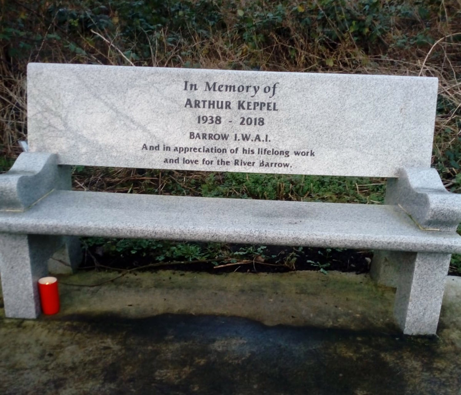 granite-marble-memorial-stone-bench.jpg