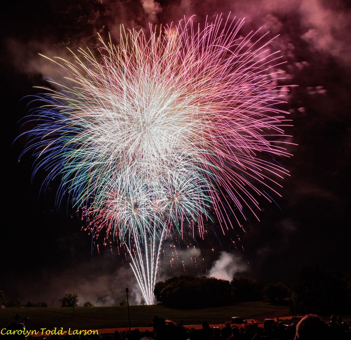 Carolyn-Todd-Larson-4thFest2023_Fireworks.jpg