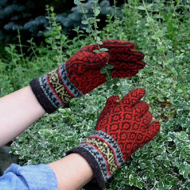 ladies Fair Isle knitted gloves