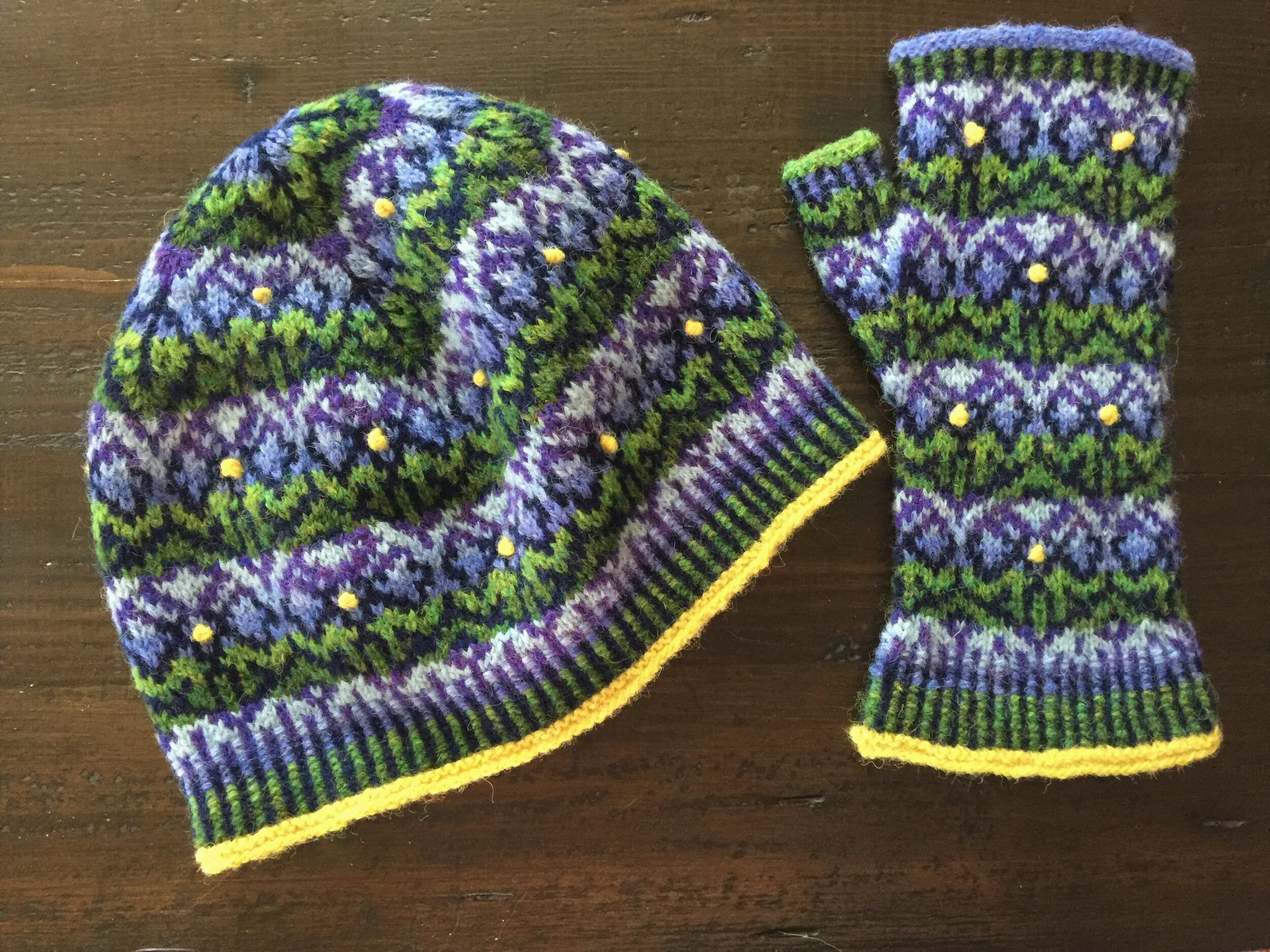 Morning Glory hat and mitt blues.JPG