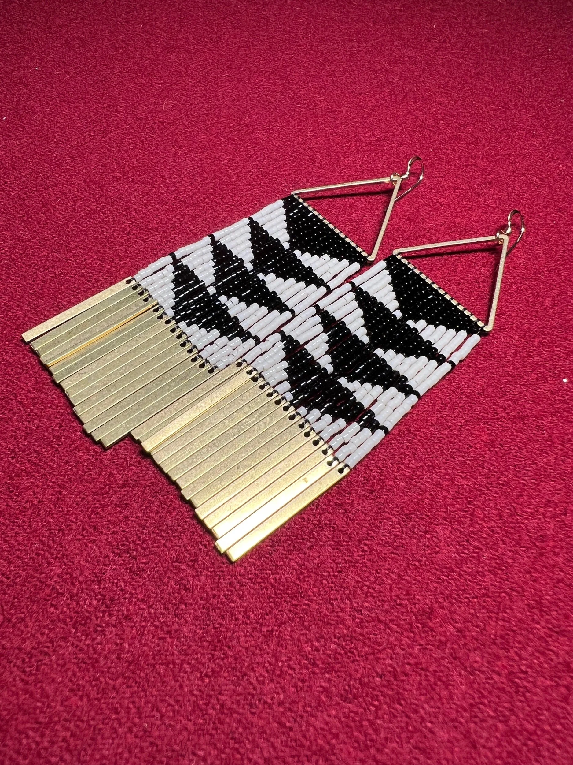 761CB2E0-CDAF-4E3C-B70A-720DFE996201