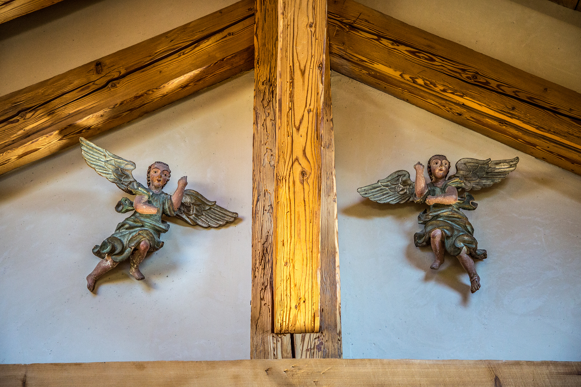 Chalet Forest carpentry detail and antique angels