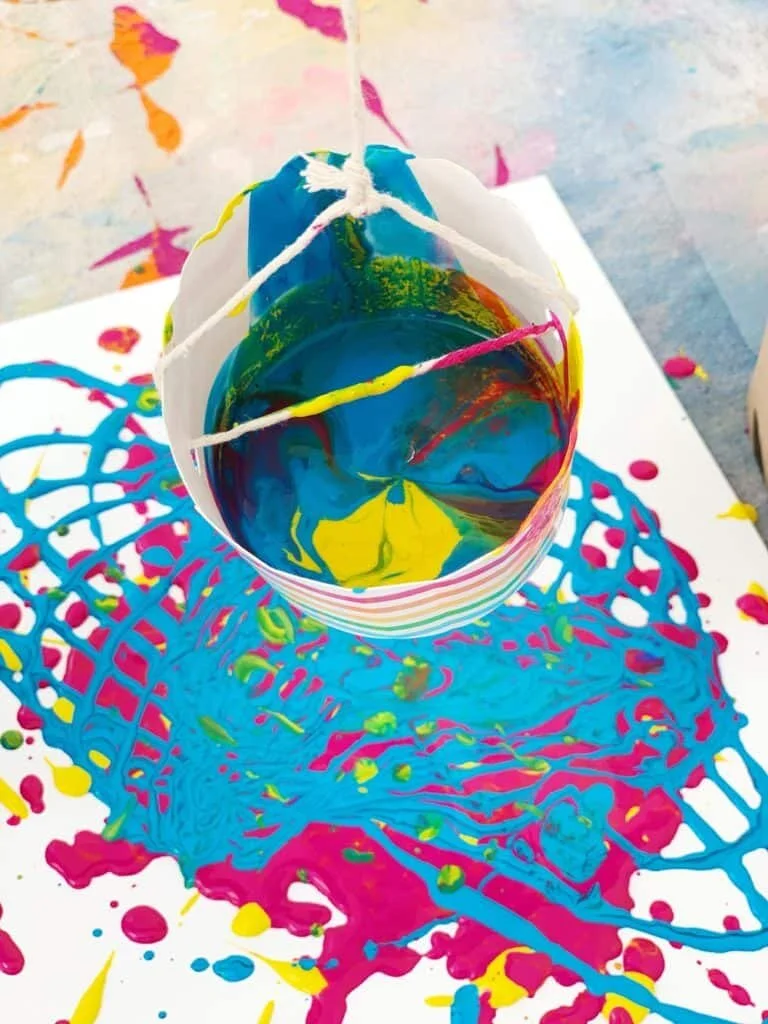Make it Move: Pendulum Painting
