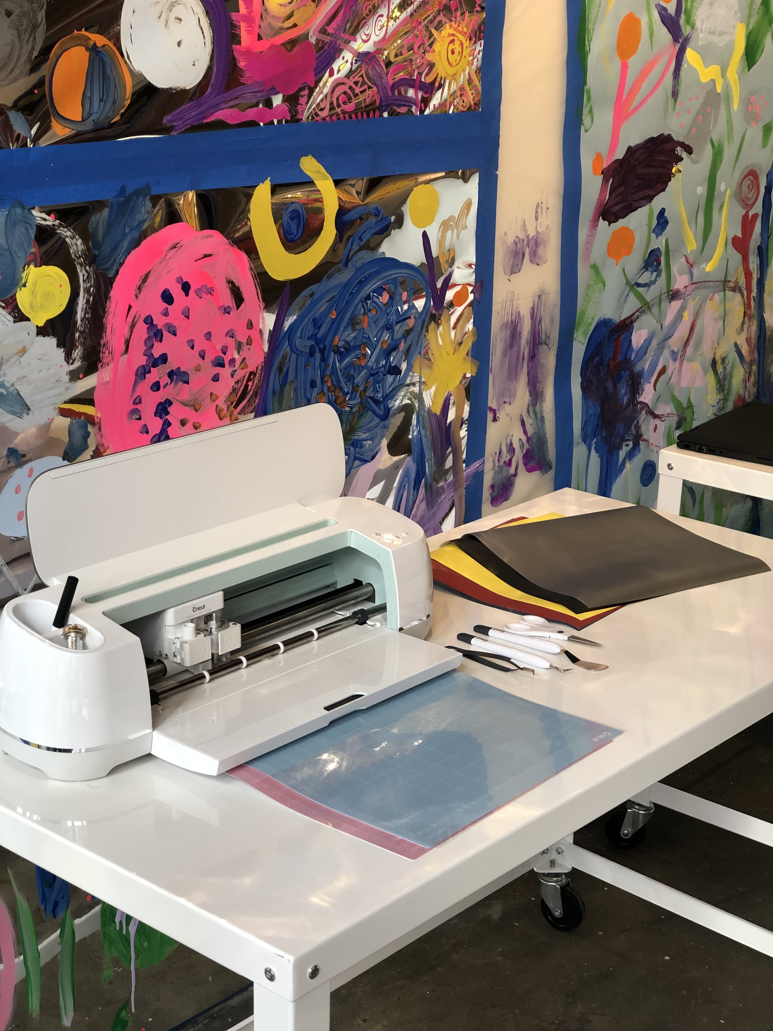 Chelsea Hub_Fabrication Lab_Vinyl Cutter.JPG