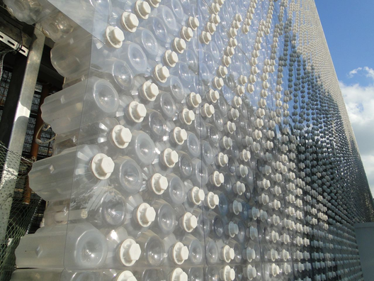 Use Trash to Engineer Incredible Building
