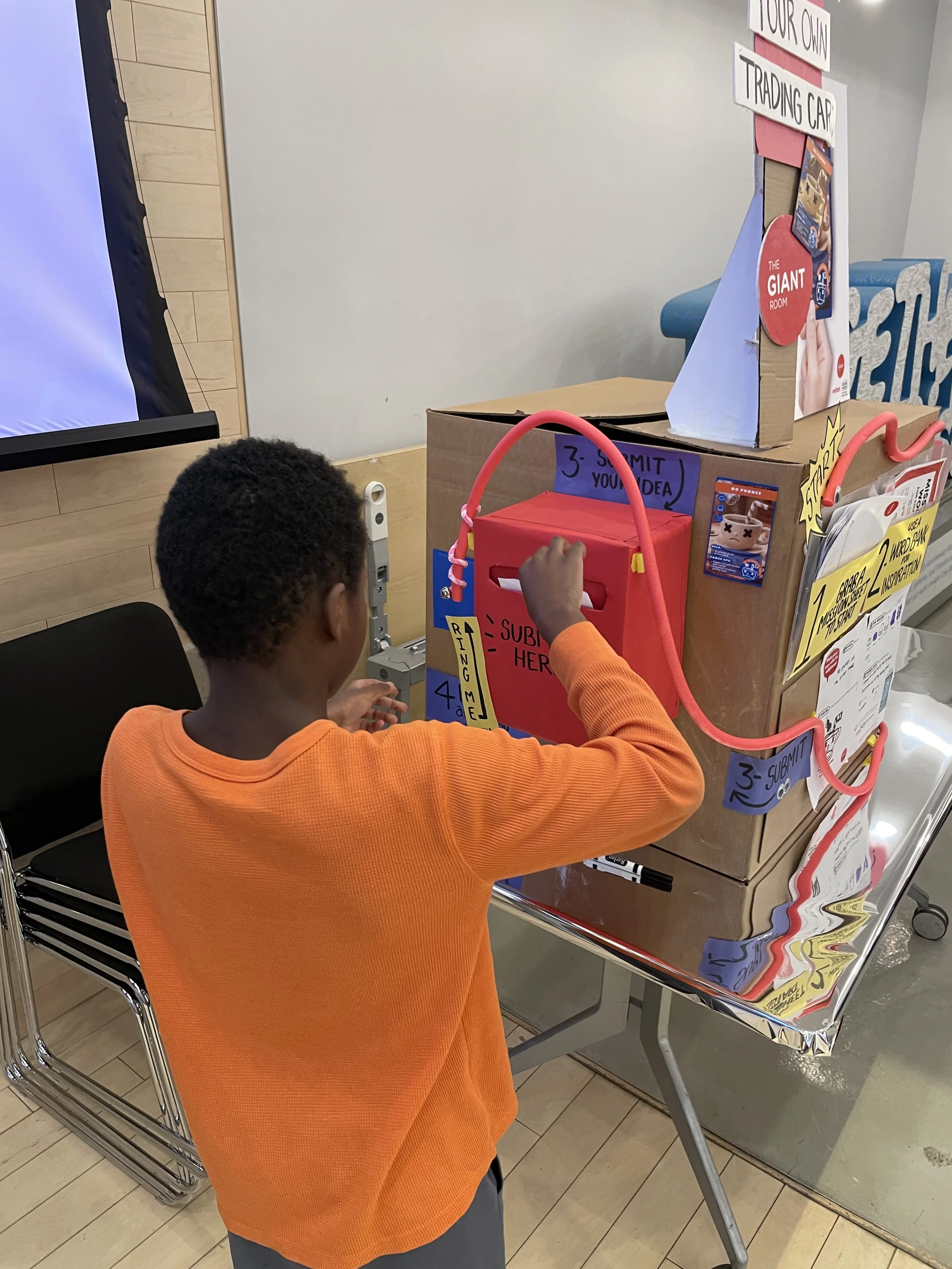 The GIANT Room's Remix Station at Verizon Retail Store