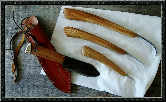 Custom made bushcraft knife with 3 crooked knives.. A Bushcraft carving kit.