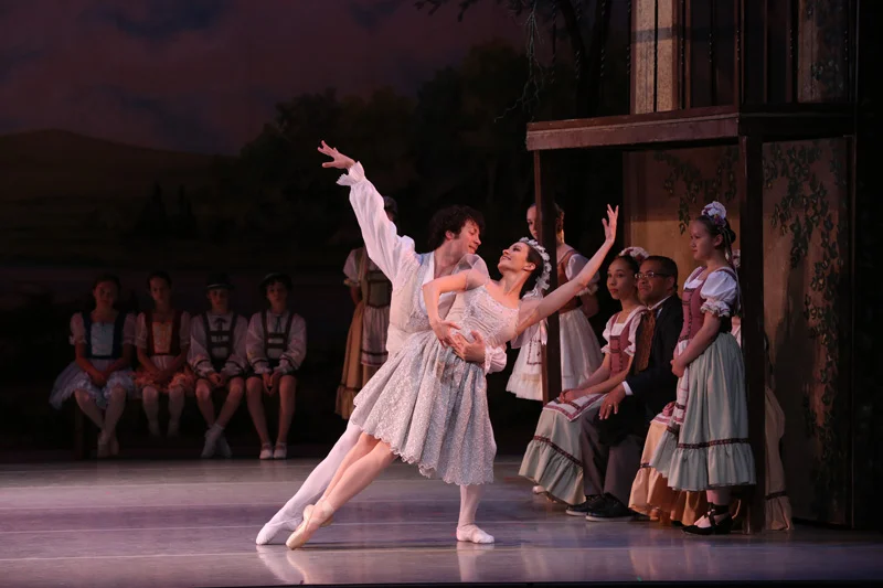 mCoppelia_F_17_6942.jpg