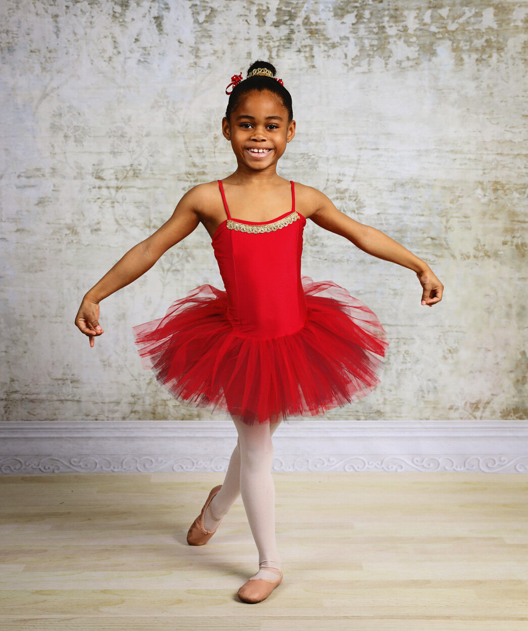 red tutu indianapolis school ballet dance phtographer.jpg