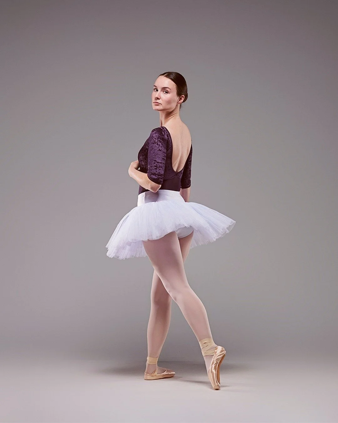 ✨ From the studio to the stage (and now, in front of the lens). ✨

Meet Julia North, a former pre-professional ballet dancer who found her way back to the art she loves. After winning a Moonbug Photography session at the Indy Dance Festival, Julia st