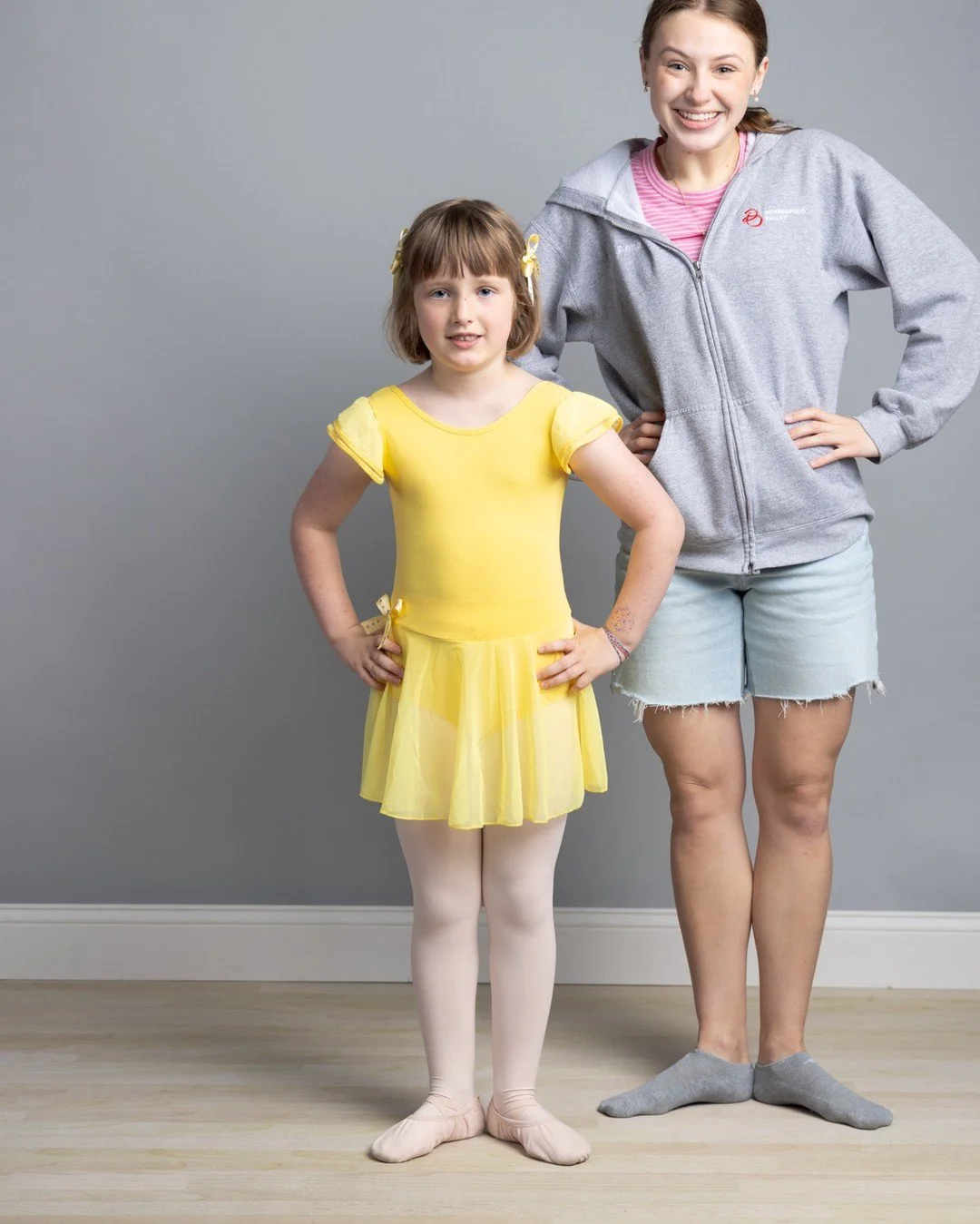 When your dance teacher does everything she can to help you feel comfortable and confident in front of the camera! ❤️ Indy School of Ballet and Anna Graczyk 

#MoonbugPhotography
#indyschoolofballet 
#IndianapolisPhotographer
#IndyArtists
#IndyCreati