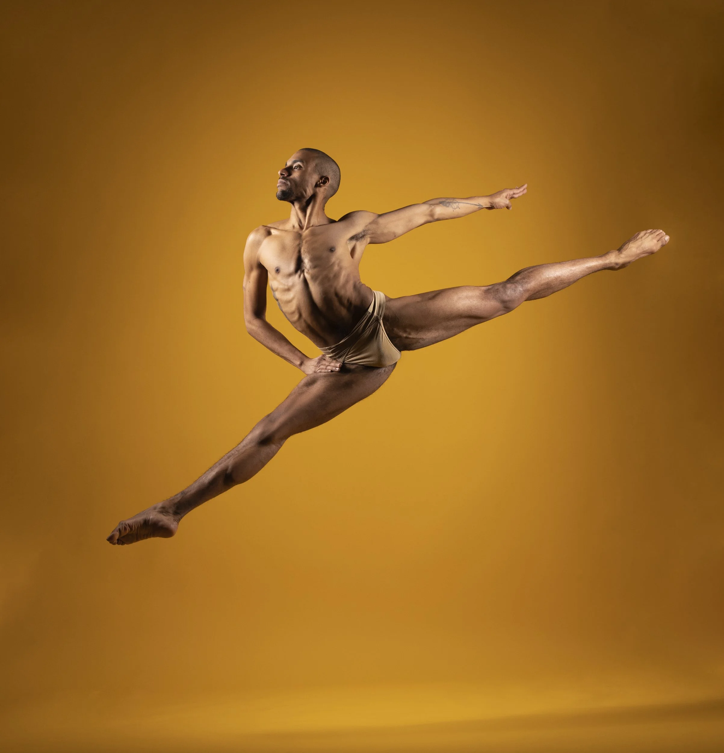 Moonbug-Photography-dancer yellow background.jpg