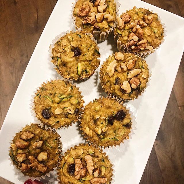 Ok I normally don&rsquo;t bake but I made zucchini muffins and they were great!! Pretty excited to share this recipe :) I&rsquo;ve eaten them for breakfast for the last week 😝 #glutenfree #dairyfree #zucchinimuffins #homemade #baking #breakfastonthe