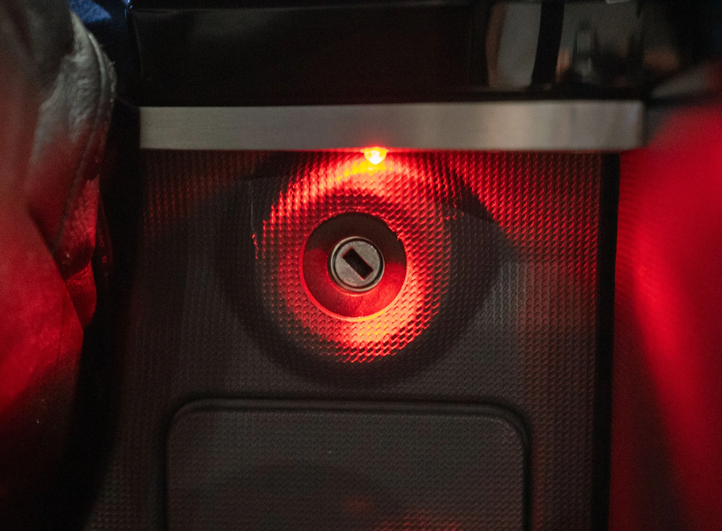 Red LHD V1.jpg