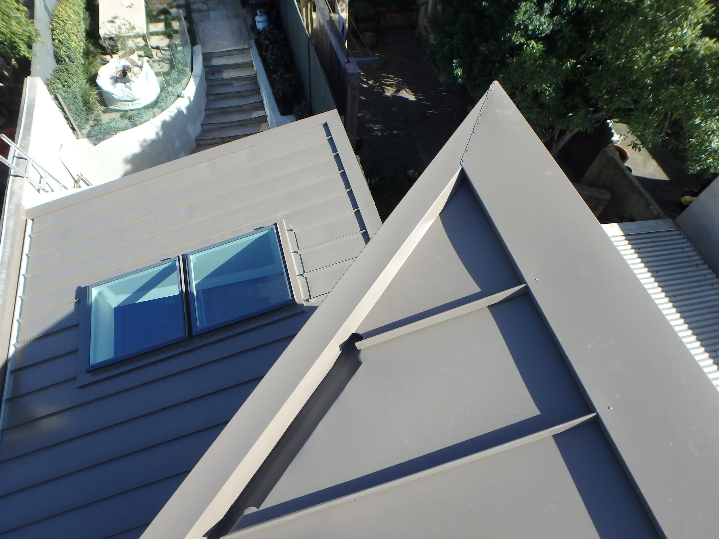 Colorbond snap-lok.JPG