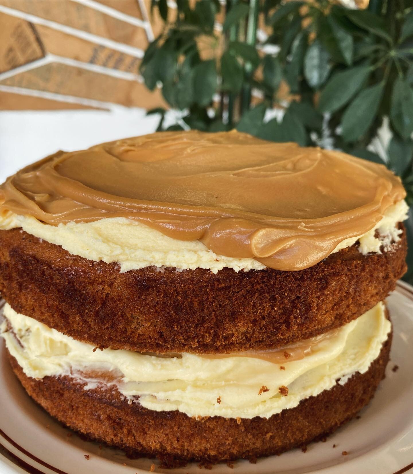 Cake of the Moment: Salted Caramel Spice Cake 
⠀

y&rsquo;all loved it so much so we whipped up another one. What flavour would you like to see next week? 🍰😋