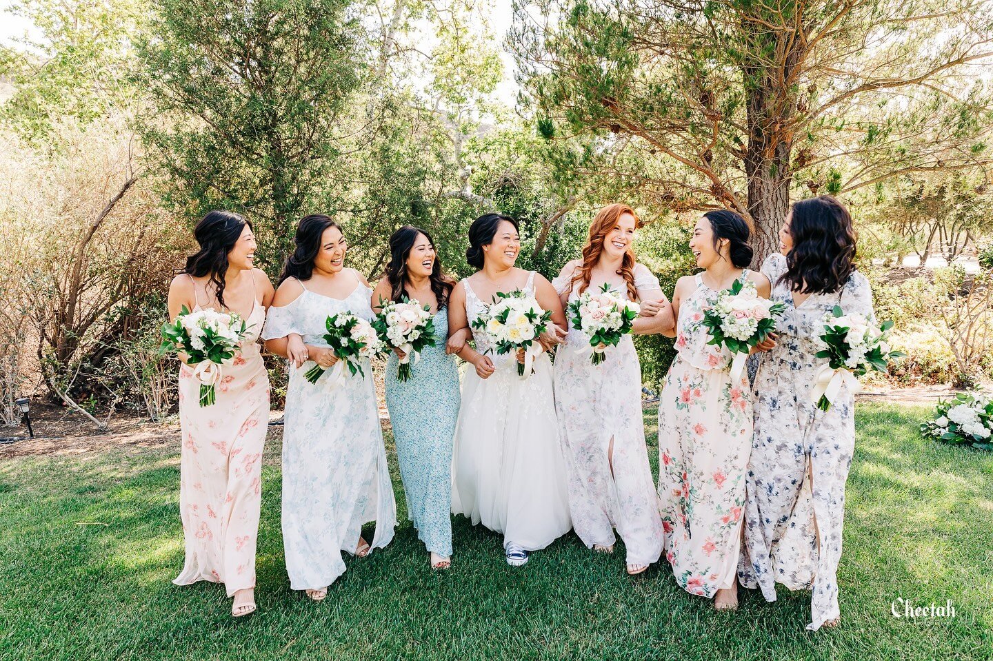 Bridesmaids🖤
#cheetahdjphotography